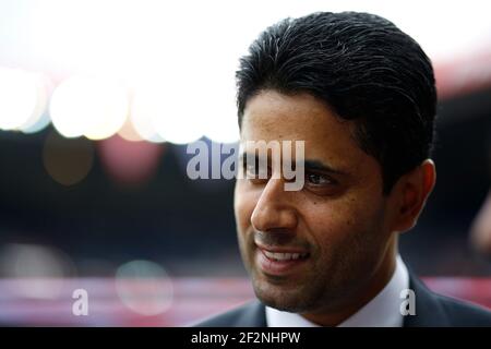 Paris Saint-Germain's katarischer Präsident Nasser Al-Khelaifi lächelt während des französischen Fußballspiels L1 zwischen Paris-Saint-Germain und Montpellier am 22. April 2017 im Stadion Parc des Princes in Paris, Frankreich - Foto Benjamin Cremel / DPPI Stockfoto