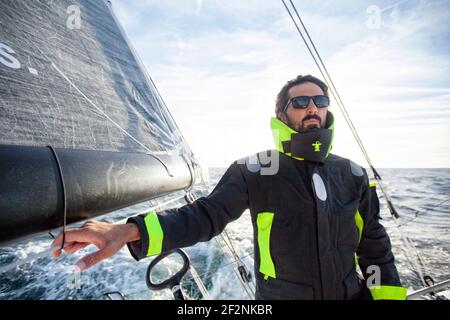 An Bord des Lift 40 ( Klasse 40 ) Black Mamba-Veedol mit dem Skipper Yoann Richomme Training für die Route du Rhum Destination Guadeloupe 2018.der Lift 40 wurde in Gepeto Composite gebaut und von Marc Lombard Yacht Design Group, Lorient Keroman Submarine Base, Bretagne, Frankreich, Foto Christophe Launay / DPPI entworfen Stockfoto