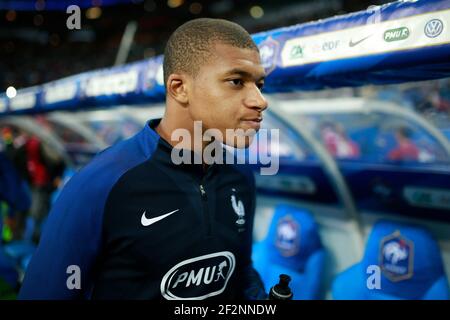 Frankreichs Stürmer Kylian Mbappe reagiert während der FIFA Weltmeisterschaft Russland 2018, Qualifying Group EIN Fußballspiel zwischen Frankreich und den Niederlanden am 31. August 2017 im Stade de France in Saint-Denis, nördlich von Paris, Frankreich - Foto Benjamin Cremel / DPPI Stockfoto