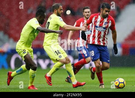 Atletico Madrids spanischer Stürmer Diego Costa läuft mit dem Ball während des Fußballspiels der Spanischen Meisterschaft Liga zwischen Atletico Madrid und Getafe am 6. Januar 2018 im Wanda Metropolitano Stadion in Madrid, Spanien - Foto Benjamin Cremel / DPPI Stockfoto