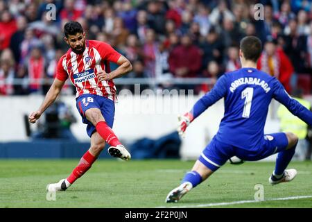 Atletico Madrids spanischer Stürmer Diego Costa punktet beim Fußballspiel der spanischen Meisterschaft Liga zwischen Atletico Madrid und Athletic Bilbao am 18. februar 2018 im Metropolitano-Stadion in Madrid, Spanien - Foto Benjamin Cremel / DPPI Stockfoto