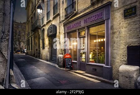 Typische französische Bäckerei in der Rue Delpech in Montpellier Stockfoto