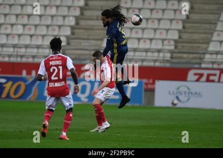 Reims, Marne, Frankreich. März 2021, 12th. Lyon Defender JASON DENAYER in Aktion während der französischen Meisterschaft Fußball Ligue 1 Uber isst Stade de Reims gegen Olympique Lyonnais im Auguste Delaune Stadion - Reims.Drawn match 1:1 Credit: Pierre Stevenin/ZUMA Wire/Alamy Live News Stockfoto