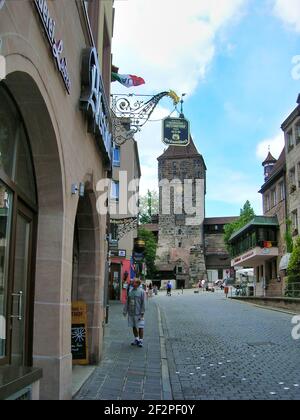 Straßenszene in der Nürnberger Altstadt Stockfoto