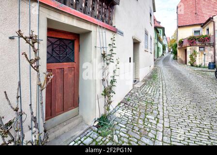 Hausfassade, Gasse, Herbst, Altstadt, Sulzfeld am Main, Landkreis Kitzingen, Unterfranken, Franken, Bayern, Deutschland Stockfoto