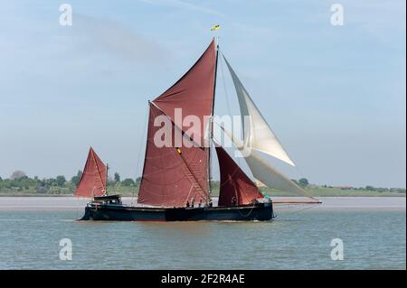 CHATHAM, KENT, Großbritannien - 22. MAI 2010: Traditionelle Thames Sailing Barge 'Marjorie' während des Medway Barge Race 2010 Stockfoto