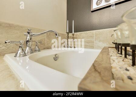 Moderne Wohnbadezimmer Innenausstattung Stockfoto