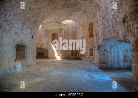 Gewölbe in der Festung St. Nikolaus in Sibenik, Kroatien Stockfoto