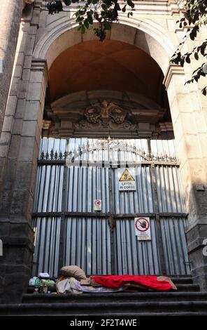 Napoli - Entrata della Chiesa di San Giovanni Battista delle Monache Stockfoto