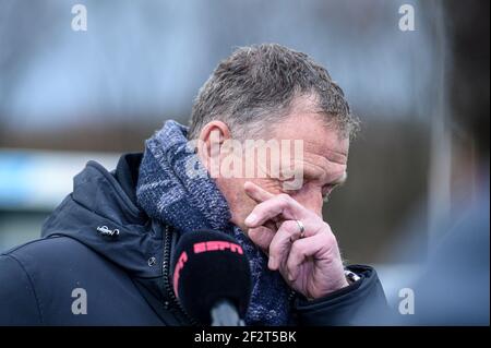 EINDHOVEN, NIEDERLANDE - MÄRZ 12: Trainer Ernie Brandts vom FC Eindhoven beim niederländischen Keukenkampioendivision-Spiel zwischen FC Eindhoven und Almere C Stockfoto