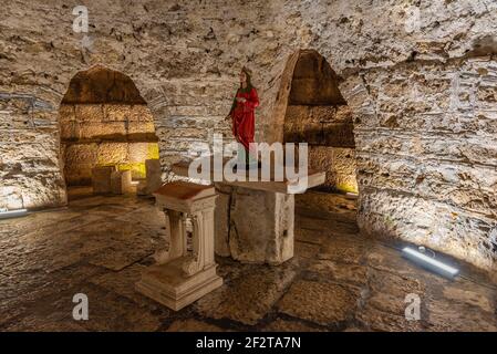 Krypta der Kathedrale von Saint Domnius in Split, Kroatien Stockfoto