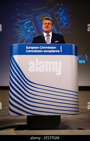 Pressekonferenz mit Vizepräsident Maros Sefcovic, Kommissar Thierry Breton, dem französischen Wirtschafts- und Finanzminister Bruno Le Maire (in videoconfe Stockfoto