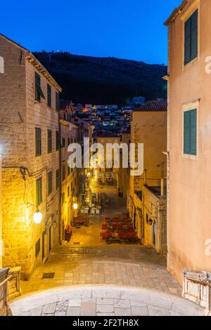 Treppe zur Kirche des Heiligen Ignatius in Dubrovnik, Kroatien Stockfoto