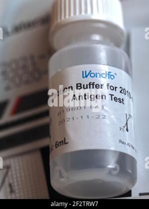 Wondfo Covid-19 oder Corona Antigen Test für schnelle Tests Stockfoto