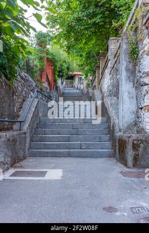 Treppe zur Festung Trsat in Rijeka, Kroatien Stockfoto