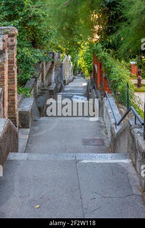Treppe zur Festung Trsat in Rijeka, Kroatien Stockfoto