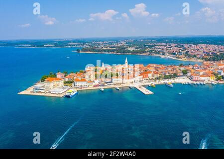Luftaufnahme der kroatischen Stadt Porec Stockfoto