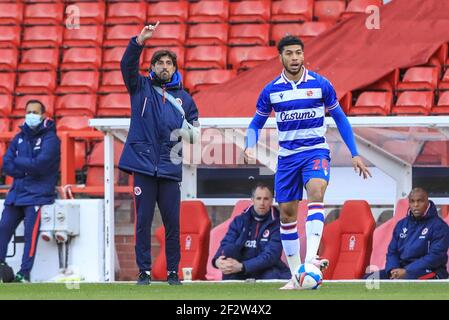 Nottingham, Großbritannien. März 2021, 13th. Veljko Paunovi? der manager von Reading gibt seinem Team am 3/13/2021 Anweisungen in Nottingham, Großbritannien. (Foto von Mark Cosgrove/News Images/Sipa USA) Quelle: SIPA USA/Alamy Live News Stockfoto