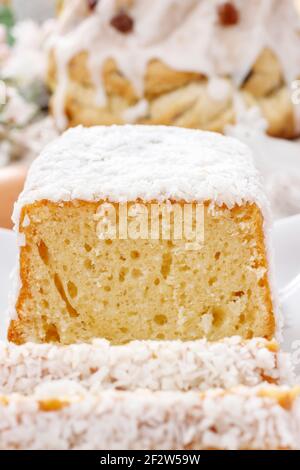 Traditionelle Kokoskuchen für Sommerparty. Stockfoto