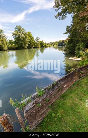 Die formalen Gärten im Chateau Le Lude in den Pays De La Loire Region von Frankreich Stockfoto