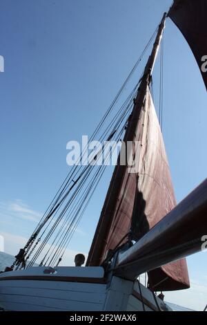 Bugsprit eines traditionellen Segelbootes Stockfoto