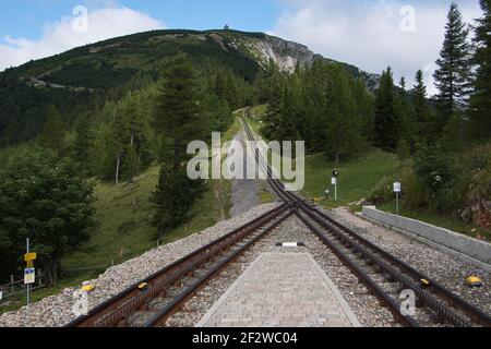 Die Schneebergbahn auf dem Schneeberg in Niederösterreich, Österreich, Europa Stockfoto