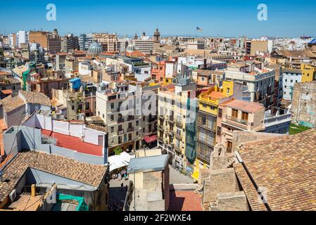 Luftaufnahme der Innenstadt von Valencia. Das alte Stadtzentrum ist voller historischer Gebäude Stockfoto