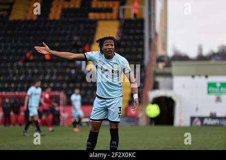 LINCOLN, GROSSBRITANNIEN. MÄRZ 13th: Gabriel Osho von Rochdale reagiert während des Sky Bet League 1-Spiels zwischen Lincoln City und Rochdale im LNER Stadium, Lincoln am Samstag, 13th. März 2021. (Kredit: James HolyOak, Mi News) Kredit: MI Nachrichten & Sport /Alamy Live Nachrichten Stockfoto