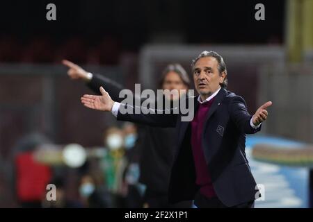 Benevento, Italien. März 2021, 13th. Cesare Prandelli Trainer von ACF Fiorentina reagiert während der Serie A Fußballspiel zwischen Benevento Calcio und ACF Fiorentina im Ciro Vigorito Stadion in Benevento (Italien), 13. März 2021. Foto Cesare Purini/Insidefoto Kredit: Insidefoto srl/Alamy Live News Stockfoto