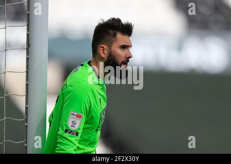 Derby, Großbritannien. März 2021, 13th. Bartosz Bialkowski #33 von Millwall in Derby, UK am 3/13/2021. (Foto von Conor Molloy/News Images/Sipa USA) Quelle: SIPA USA/Alamy Live News Stockfoto