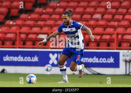 Nottingham, Großbritannien. März 2021, 13th. Liam Moore #6 von Reading in Aktion während des Spiels in Nottingham, UK am 3/13/2021. (Foto von Mark Cosgrove/News Images/Sipa USA) Quelle: SIPA USA/Alamy Live News Stockfoto