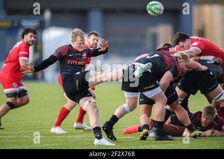 LONDON, GROSSBRITANNIEN. 13th, März 2021. Amed Davies von Saracens (Mitte) in Aktion während des Greene King IPA Championship Rugby Match zwischen Saracens und Jersey Reds im Stonex Stadium am Samstag, 13. März 2021. LONDON ENGLAND. Kredit: Taka G Wu/Alamy Live Nachrichten Stockfoto