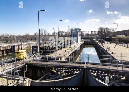 Three Mills Lock über den Prescott Channel Stockfoto