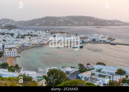 Sonnenuntergang über Mykonos in Griechenland Stockfoto