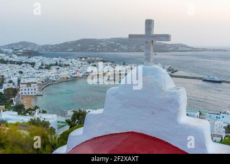 Sonnenuntergang über Mykonos in Griechenland Stockfoto