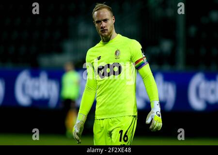 EUPEN, BELGIEN - MÄRZ 13: Torwart Jean-Francois Gillet von Standard de Liege während des Croky Cup Spiels zwischen KAS Eupen und Standard Lui Stockfoto