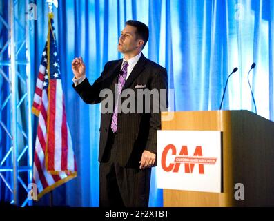 San Francisco, CA, USA. 18th Dez 2011. Retired Navy Seal Clark Stuart spricht auf der California Alarm Association Convention in San Francisco. Quelle: Nicholas Koon/ZUMA Wire/Alamy Live News Stockfoto