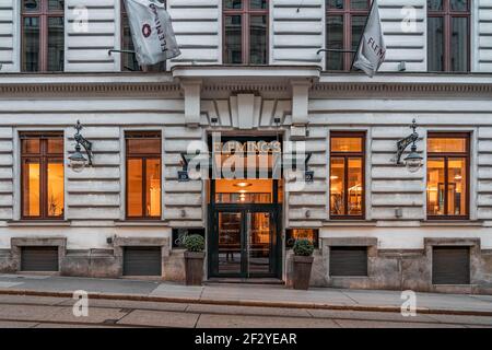 Wien, Österreich - 7. Feb 2020: Eingangsfassade des Fleming's Luxushotels im Stadtzentrum am Wintermorgen Stockfoto