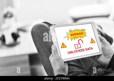 Tablet-Bildschirm mit einem Datensicherheitskonzept Stockfoto