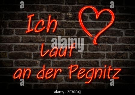 Leuchttreklame, Ich liebe Lauf an der Pegnitz, Bayern, Deutschland, Europa Ich liebe Lauf an der Pegnitz, Bayern, Deutschland, EUR Stockfoto