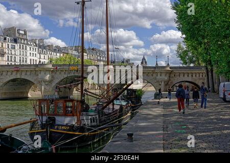 Le Pont Neuf à Paris Stockfoto