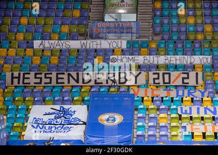 13. März 2021, Hessen, Frankfurt/Main: Banner: Hessenderby. Basketballspiel der easyCredit BBL zwischen den Fraport Skyliners und den JobStairs Giessen 46ers am 13. März 2021 in der Fraport Arena in Frankfurt am Main. Foto: Jürgen Kessler/dpa Stockfoto