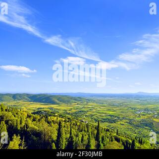 Schöne Landschaft in der Toskana in der Nähe von Montepulciano. Stockfoto