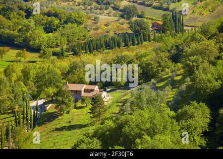 Schöne Landschaft in der Toskana in der Nähe von Montepulciano. Stockfoto