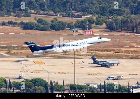 Palma de Mallorca, Spanien - 21. Juli 2018: Luftaufnahme eines Flugzeugs der Air Hamburg Embraer Legacy 650 am Flughafen Palma de Mallorca in Spanien. Stockfoto