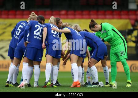 Watford, Großbritannien. März 2021, 14th. Chelsea Spieler Team Huddle während des FA Damen Continental Tyres League Cup Finalspiel zwischen Bristol City und Chelsea im Vicarage Road Stadium in Watford. Kredit: SPP Sport Presse Foto. /Alamy Live Nachrichten Stockfoto