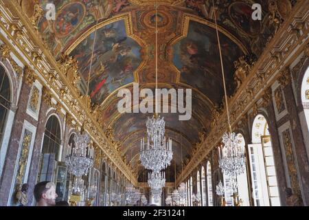 Der blendende Spiegelsaal im Schloss von Versailles, Frankreich Stockfoto