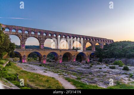 Die Pont du Gard ist ein römisches Aquädukt in der südfrankreich Stockfoto