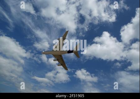 Größtes Flugzeug im Flug. Airbus А-380 Stockfoto