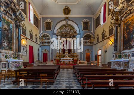 Dubrovnik, Kroatien, 25. Juli 2020: Innenraum der Franziskanerkirche und Kloster in Dubrovnik, Kroatien Stockfoto